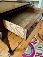 Antique Hekman Queen Anne Side Table