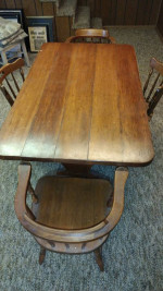 Dining Table & 4 Chairs