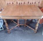 Solid Oak Gate-leg table