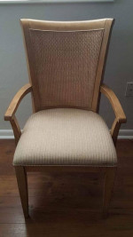 Like New Lexington Monterey Sands Walnut Creek Dining Table Set