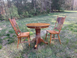 Can Deliver - Oak table and chairs