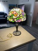 Tiffany Style Table Lamp 20” tall
