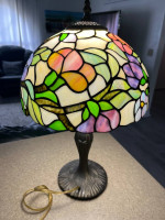 Tiffany Style Table Lamp 20” tall