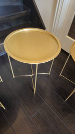 Brand new Round Foldable table