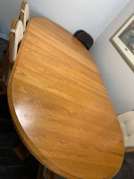 Oak Table & Swivel Chairs
