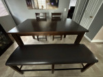 DINNER TABLE- COUNTER HEIGHT