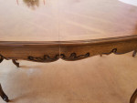 Diningroom table, Thomasville French