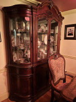 Elegant Formal Dining Room Table, 8 Chairs And Hutch