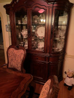 Elegant Formal Dining Room Table, 8 Chairs And Hutch