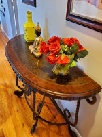 GORGEOUS AND UNIQUE ENTRANCE TABLE, CONSOLE TABLE