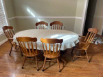 Dinning room table w/6 chairs