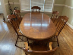 Dinning room table w/6 chairs