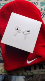 Airpods Pro with wireless charging case