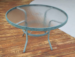 Outdoor patio dining table, 48" round glass