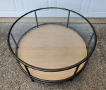 Round coffee / cocktail table
