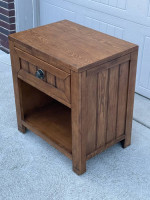 Oak NIGHTSTAND w/ Drawer -Contemporary End Table by American Signature