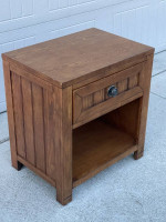 Oak NIGHTSTAND w/ Drawer -Contemporary End Table by American Signature