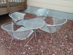 5 pc Mesh Patio Set (Round Table w/4 Chairs)