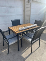 outdoor patio metal dining set table 4 oversized chairs & umbrella NEW