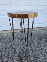 Side / end table