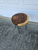Side / end table