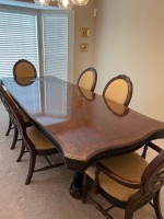Dining table and chairs -deliveryy