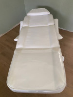 Esthetician Adjustable Spa Chair converts to Massage Table