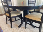 Beautiful table and 4 chairs