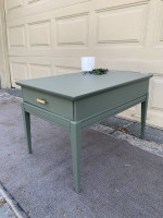United Furniture Solid Wood Single Drawer Nightstand Side Table