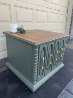 Lane Furniture Solid Wood Coffee/Side Table Nightstand
