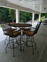 FRONTGATE - FRONTGATE BAR TABLE & SWIVEL STOOLS