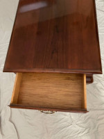 Side / End Table