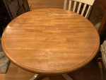 Dining table and 4 chairs