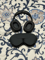 Apple AirPods Max Headphones - Very Good Condition!