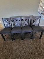Counterheight Dining Table with 4 chairs