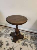 Bassett Mirror Company Solid Wood Pedestal Round End Table