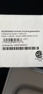 Apple airpods pro gen 2 magesafe charging case