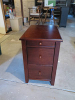 Cabinet/End table