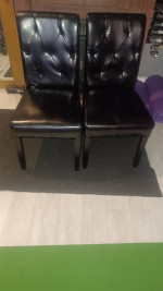 kitchen table and chairs