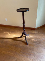 Frenchi Furniture Table
