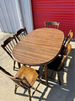 Dining Table with 6 Chairs | Three Leaves | Used