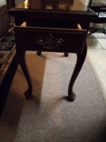 Ashley end table w.drawer