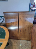 DINING TABLE, 3 LEAVES, TABLE COVERS AND 6 CHAIRS $285