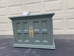 Hekman Furniture Solid Wood Coffee/Side Table Nightstand on Casters