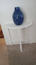 HALF MOON TABLE 24X12X24"