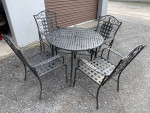 PRE-OWNED patio table w/ 4 chairs! metal! black!