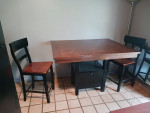 Tall Table With 2 Chairs