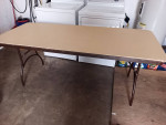 COMMERCIAL FOLDING TABLE / READ BELOW72X30X29