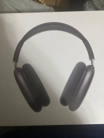 AirPods max headphones