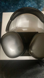 AirPods max headphones
